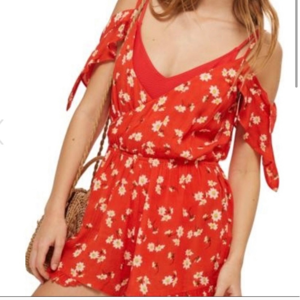 Topshop | Floral Romper Size 8-10 A34